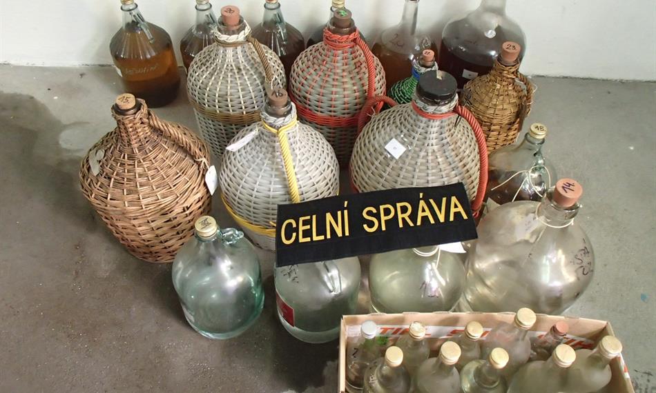 Foto_zadržené lihoviny